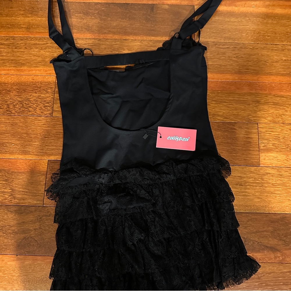 NWT - Edikted Bloomingdale’s Black Lace Ruffle Romper - Sz M - Picture 4 of 13